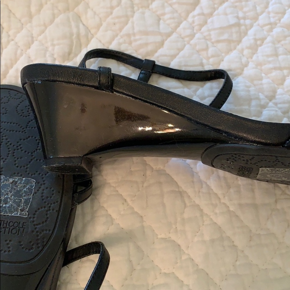 Sandals - Picture 4 of 4
